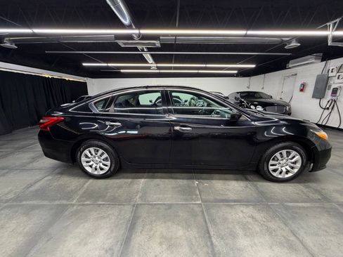 Used 2017 Nissan Altima 2.5 S image 8
