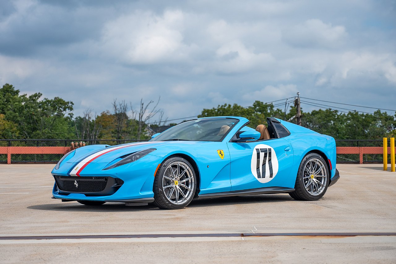 Used 2022 Ferrari 812 GTS RWD image 1