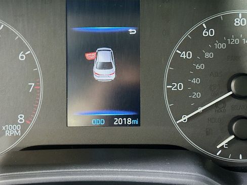 Used 2025 Toyota Corolla LE FWD image 18