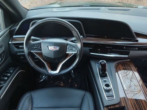 Used 2021 Cadillac Escalade ESV Luxury image 14