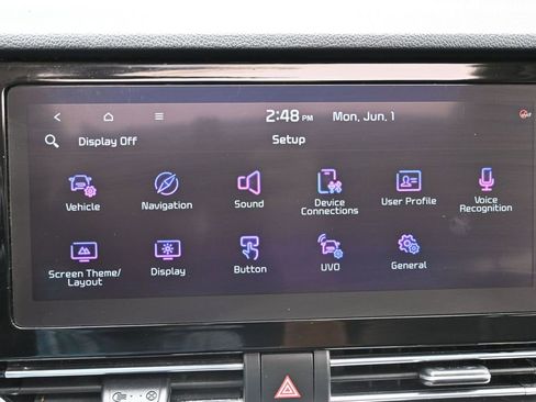 Used 2022 Kia Niro EX Premium w/ Cold Weather Package FWD image 25