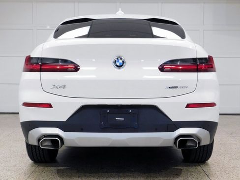Used 2023 BMW X4 xDrive30i image 5