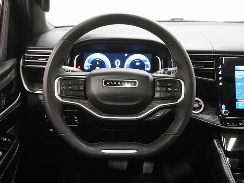 Used 2022 Jeep Wagoneer Series III w/ Premium Group I image 22