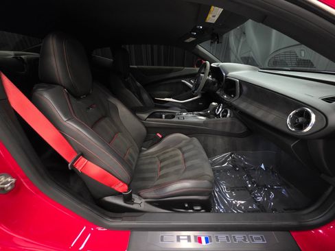 Used 2017 Chevrolet Camaro ZL1 RWD image 34