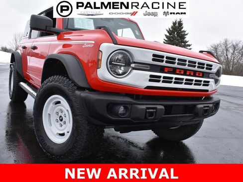 Used 2023 Ford Bronco Heritage Edition image 2
