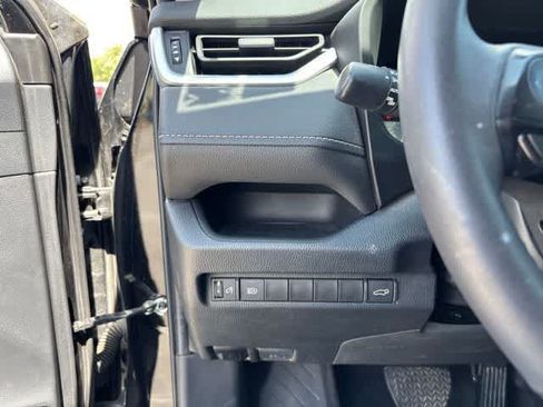 Used 2023 Toyota RAV4 XLE Premium FWD image 10