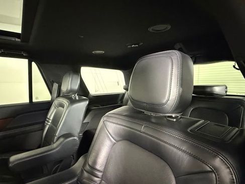 Used 2023 Lincoln Navigator Reserve image 25