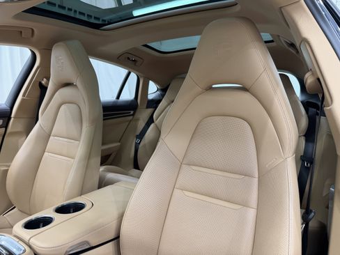 Certified 2023 Porsche Panamera 4 image 33
