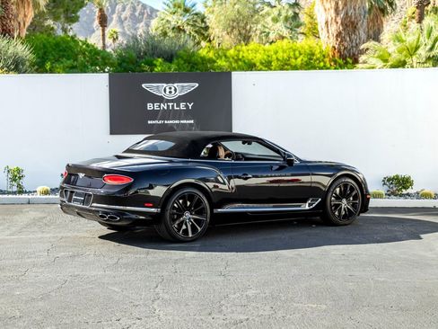 Used 2021 Bentley Continental GT image 13