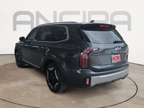 Certified 2024 Kia Telluride EX w/ EX Captain's Chair Package FWD image 6