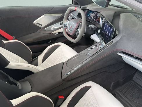 Used 2023 Chevrolet Corvette Stingray Premium Cpe RWD image 33