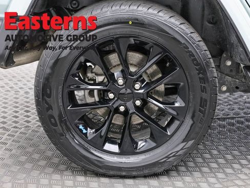 Used 2023 Jeep Wrangler Unlimited Sahara w/ Cold Weather Group AWD/4WD image 30