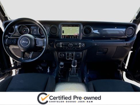 Used 2022 Jeep Gladiator Sport image 3