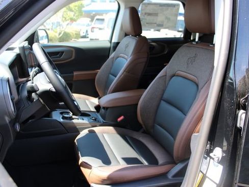 New 2026 Ford Bronco Sport Outer Banks w/ Outer Banks Tech Package+ AWD/4WD image 9
