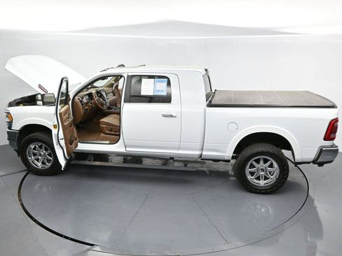 Used 2022 RAM 2500 Limited AWD/4WD image 44