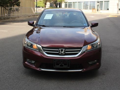 Used 2013 Honda Accord Sport image 3