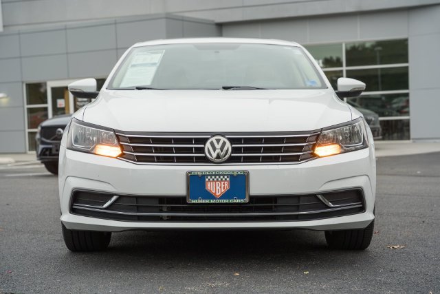 Used 2016 Volkswagen Passat 1.8T SE FWD image 2