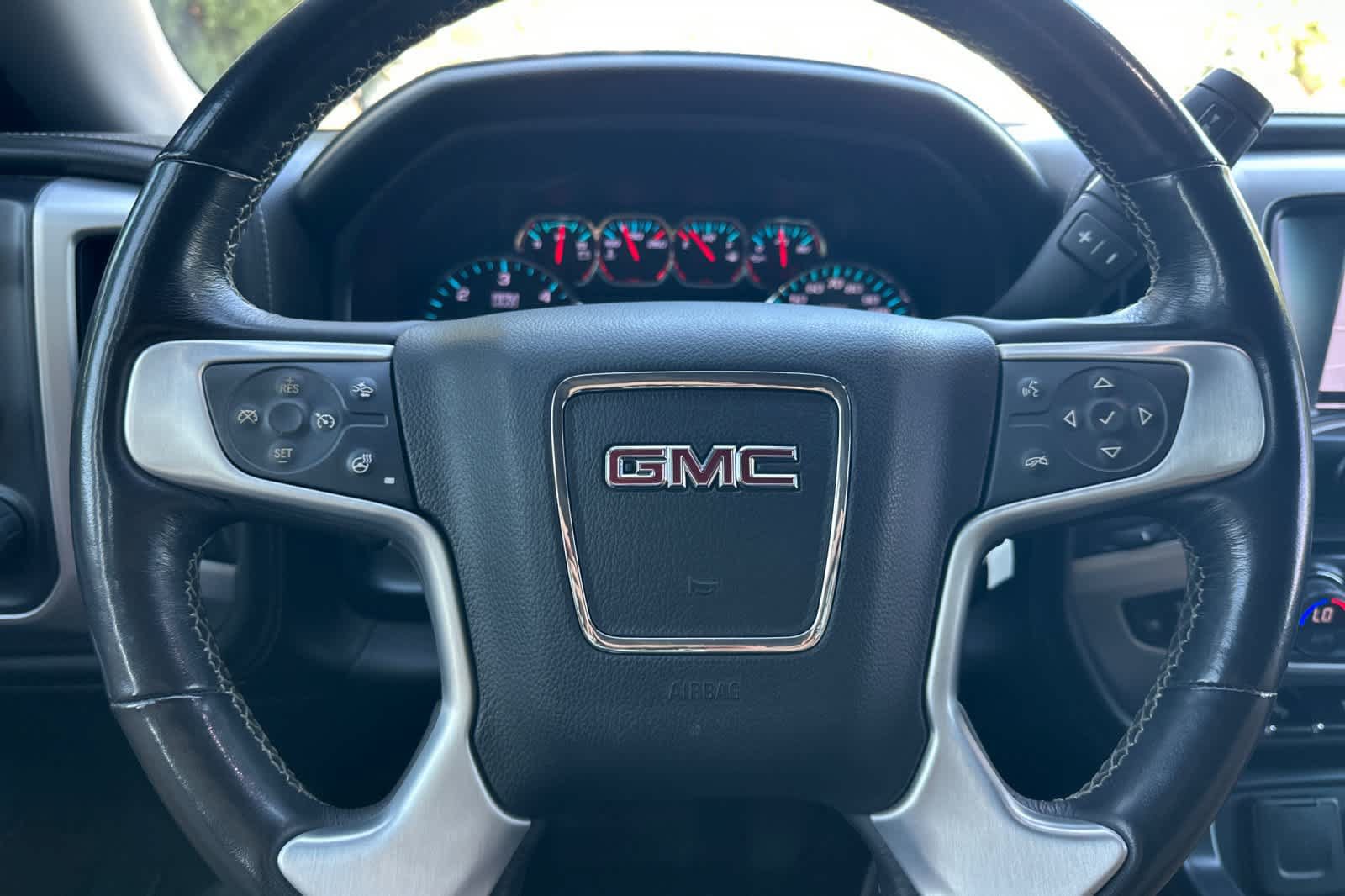 Used 2018 GMC Sierra 1500 SLT w/ SLT Premium Package AWD/4WD image 24
