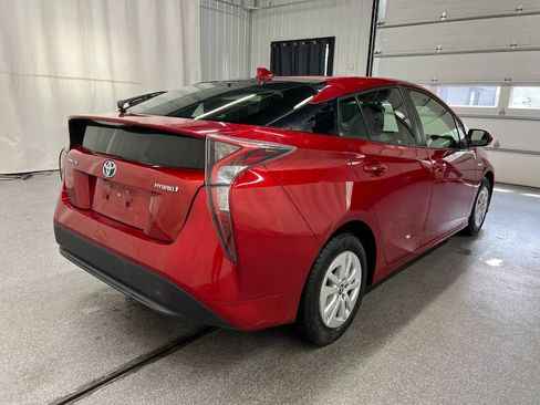 Used 2016 Toyota Prius Two FWD image 4