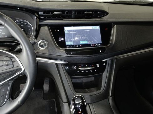 Used 2025 Cadillac XT5 Premium Luxury image 19