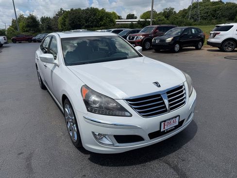 Used 2012 Hyundai Equus Signature RWD image 6