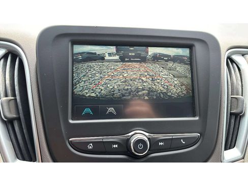 Used 2017 Chevrolet Malibu LS FWD image 18