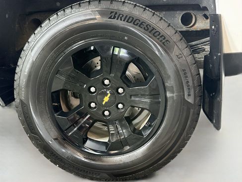 Used 2018 Chevrolet Silverado 1500 LT w/ All Star Edition AWD/4WD image 28