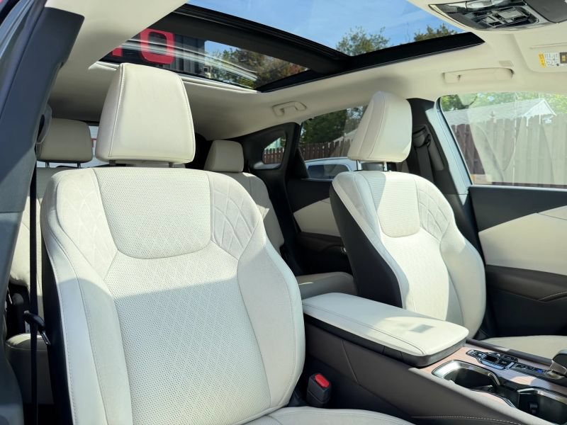 Used 2025 Lexus RX 350h w/ Convenience Package AWD/4WD image 33