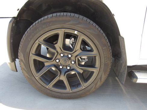 Used 2025 RAM 1500 Laramie w/ Night Edition AWD/4WD image 4