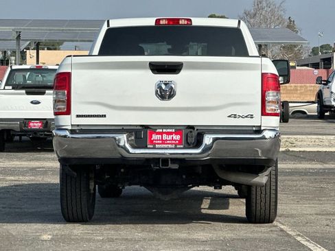 Used 2024 RAM 2500 Big Horn AWD/4WD image 4