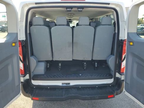 Used 2015 Ford Transit 350 XLT image 9