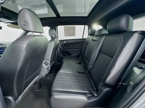 Used 2024 Volkswagen Tiguan SE R-Line image 22