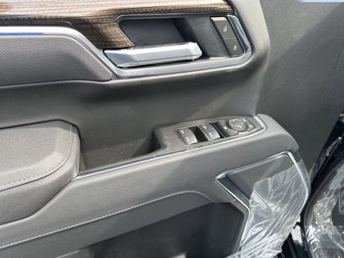 New 2025 Chevrolet Silverado 1500 LT image 9