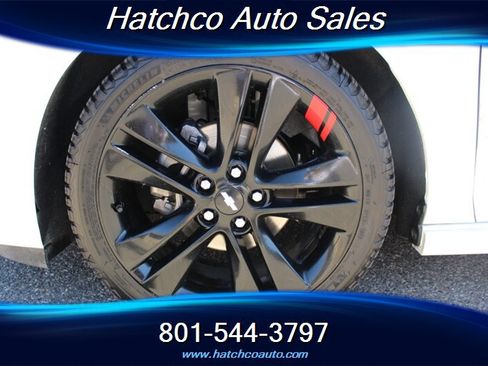 Used 2018 Chevrolet Cruze LT w/ Convenience Package FWD image 10