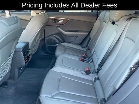 Used 2020 Audi Q8 Premium Plus w/ Premium Plus Package AWD/4WD image 18