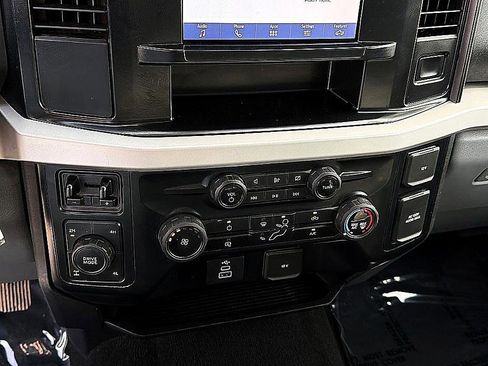 Used 2023 Ford F250 XLT w/ FX4 Off-Road Package image 15