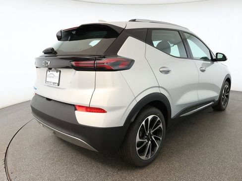 Used 2023 Chevrolet Bolt EUV Premier image 4