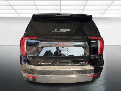 Used 2023 GMC Yukon AT4 w/ AT4 Premium Package AWD/4WD image 3