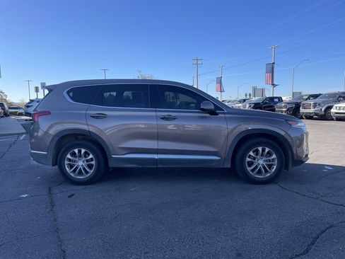 Used 2020 Hyundai Santa Fe SEL image 8