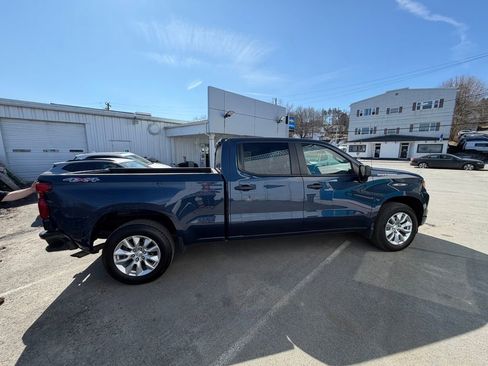 Used 2023 Chevrolet Silverado 1500 Custom image 3