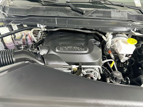 Used 2025 RAM 2500 Big Horn AWD/4WD image 31