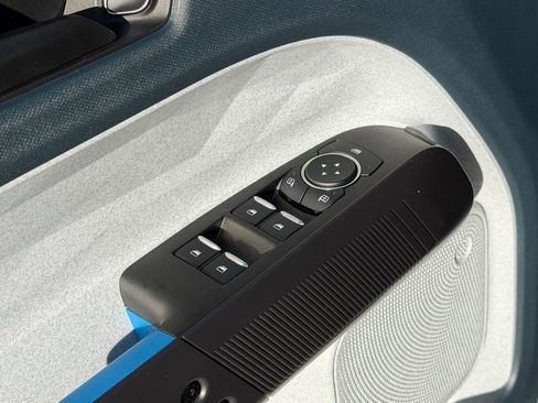 Used 2025 Ford Maverick XLT w/ XLT Luxury Package image 12