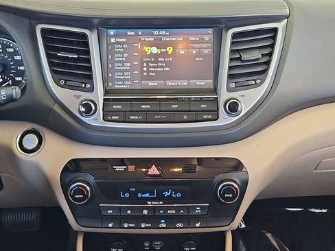 Used 2018 Hyundai Tucson SEL Plus FWD image 19