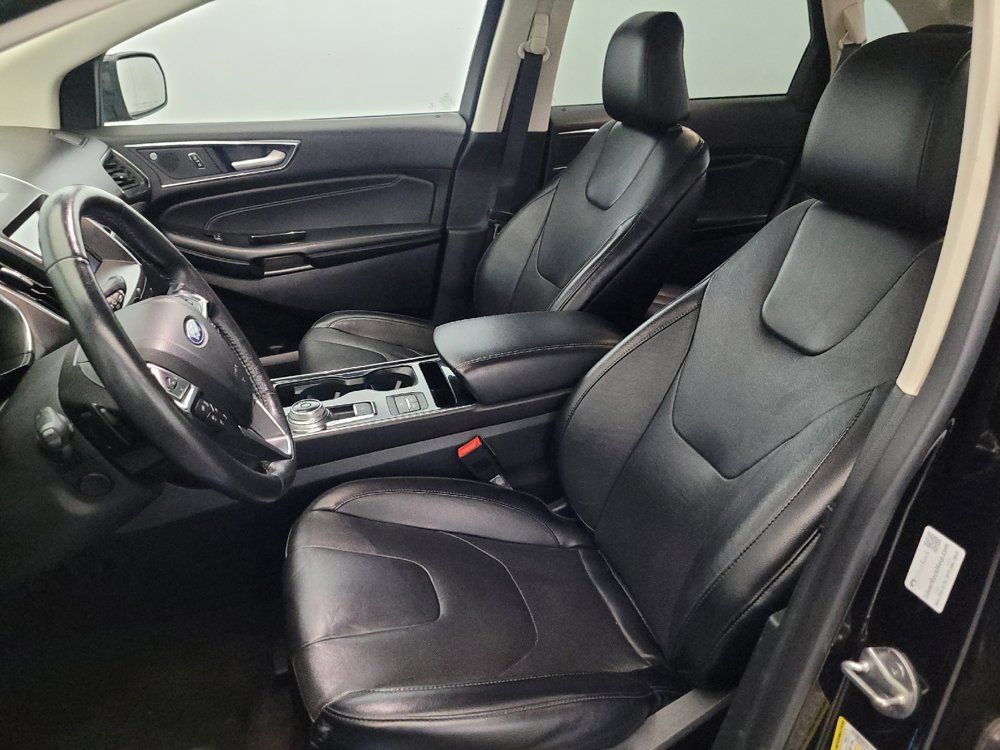 Used 2020 Ford Edge Titanium w/ Equipment Group 301A AWD/4WD image 17