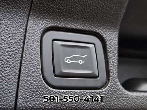Used 2018 GMC Acadia SLE FWD image 16