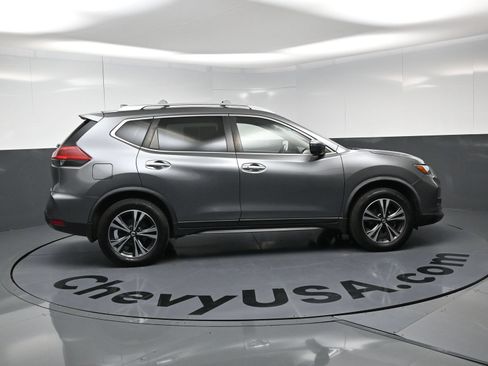 Used 2019 Nissan Rogue SV w/ Premium Package AWD/4WD image 10
