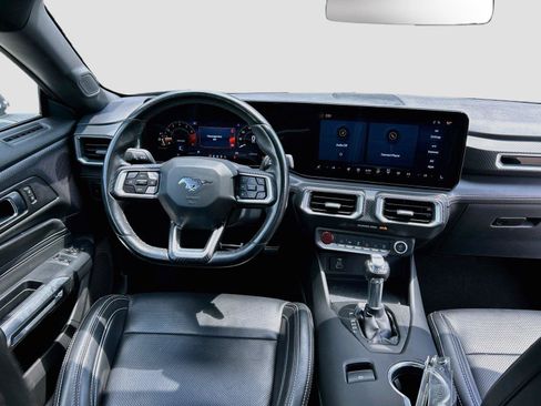 Used 2025 Ford Mustang Premium RWD image 17