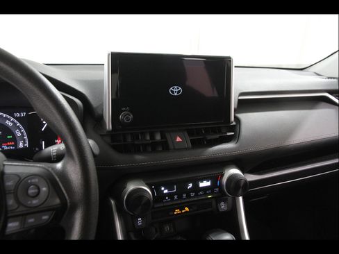 Used 2024 Toyota RAV4 LE AWD/4WD image 9