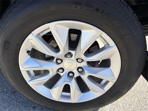 Used 2020 Chevrolet Silverado 1500 Custom w/ Custom Value Package image 30