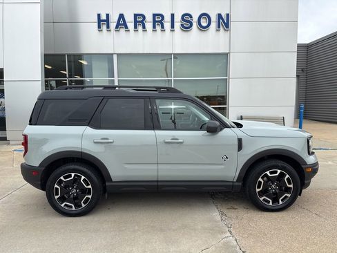 Used 2022 Ford Bronco Sport Outer Banks w/ Tech Package AWD/4WD image 4